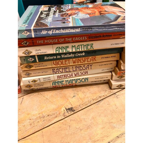 Harlequin Vintage Lot of 40, Vintage 70s 80s Romance Books Novels VTG Historical - Picture 5 of 7